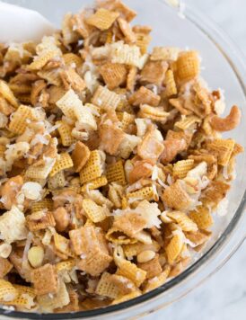 Sweet Holiday Chex Mix